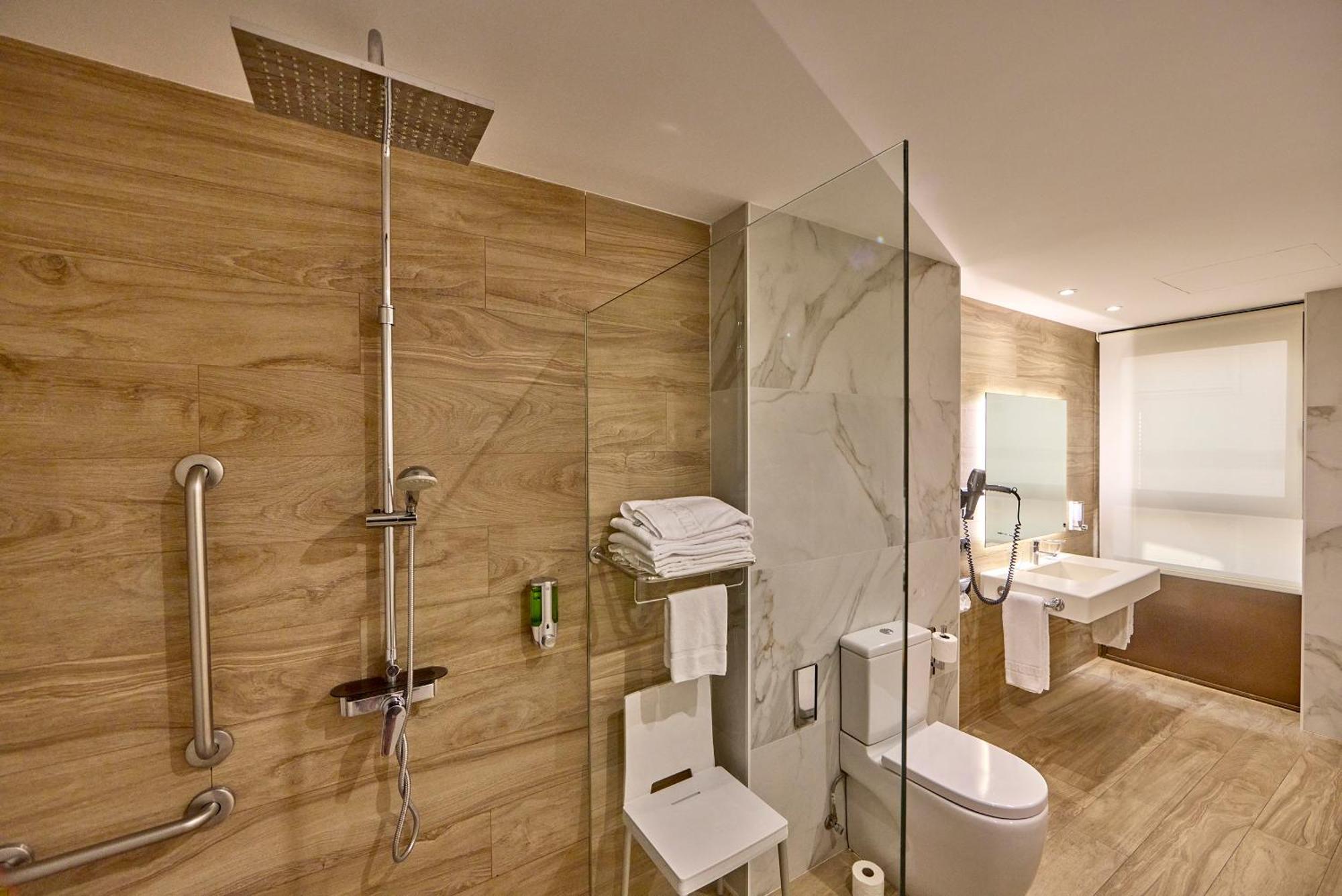 Habitación Familiar (2 adultos y 2 niños)